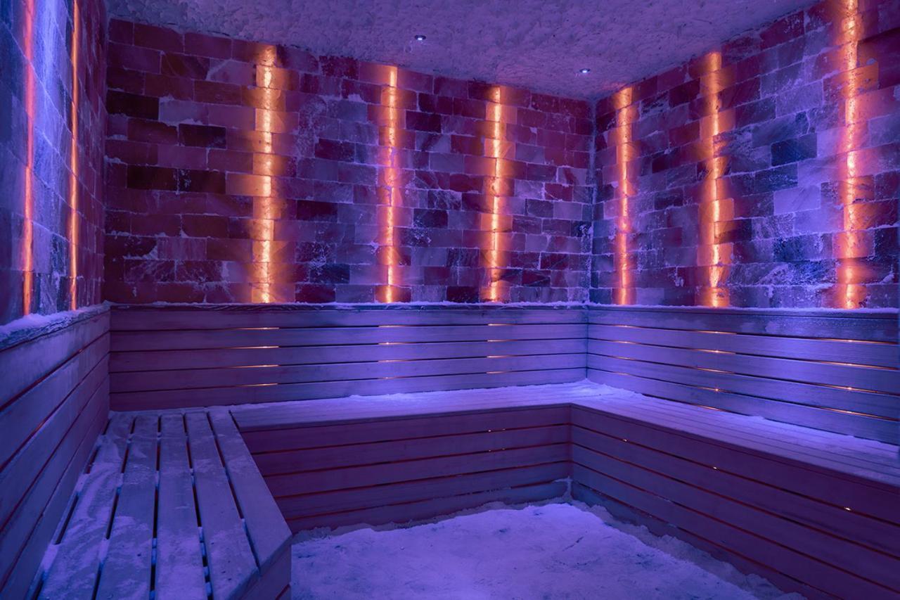 Blue Marlin Deluxe Spa&Resort Konaklı Exterior foto A modern Finnish sauna