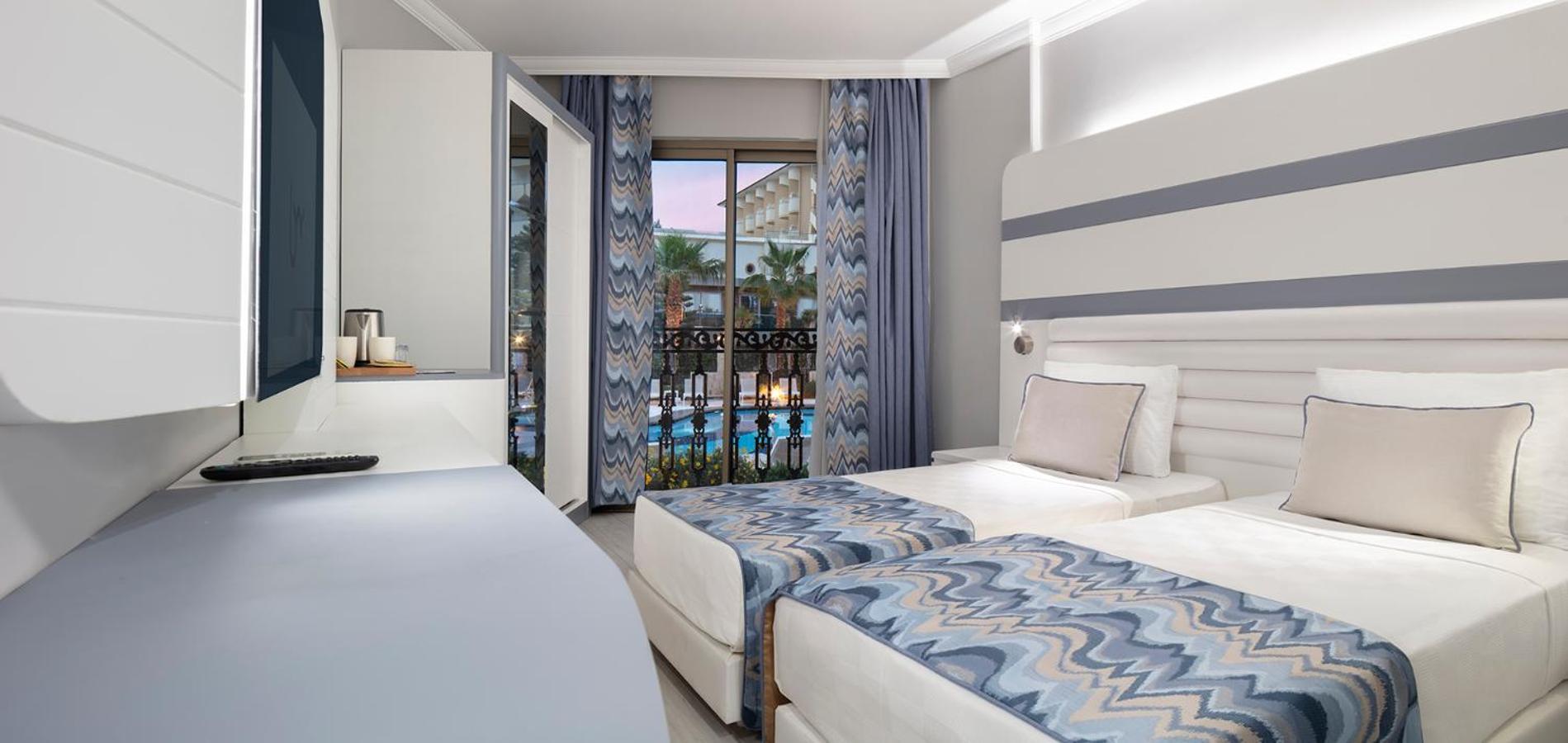 Blue Marlin Deluxe Spa&Resort Konaklı Cameră foto